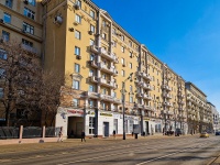 neighbour house: avenue. Leningradskiy, house 12. Apartment house