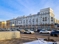 neighbour house: avenue. Leningradskiy, house 24. Apartment house