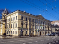 Vasilieostrovsky district,  , house 20. Apartment house