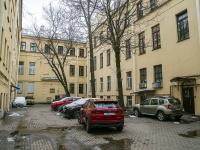 Vasilieostrovsky district,  , house 40. Apartment house