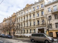 Vasilieostrovsky district,  , house 51. Apartment house