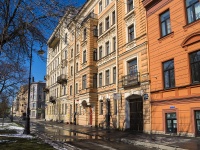 Vasilieostrovsky district,  , house 5. Apartment house