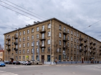 Vasilieostrovsky district,  , 房屋 90. 公寓楼