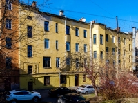 Vasilieostrovsky district,  , house 92. Apartment house