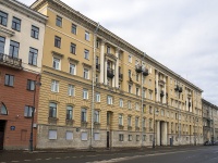 Vasilieostrovsky district,  , house 34. Apartment house