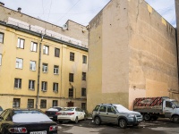 Vasilieostrovsky district,  , house 42. Apartment house