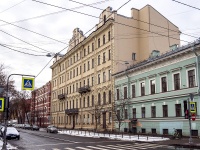 Vasilieostrovsky district,  , house 10/62. Apartment house