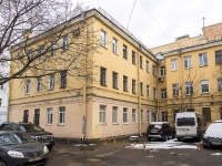 Vasilieostrovsky district,  , house 6. Apartment house