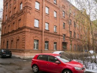 Vasilieostrovsky district,  , house 68. Apartment house