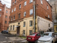 Vasilieostrovsky district,  , house 68Б. Apartment house