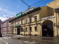 Vasilieostrovsky district,  , house 13. Apartment house