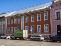 Vasilieostrovsky district,  , house 13. Apartment house