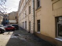 Vasilieostrovsky district, Akademicheskiy alley, 房屋 8. 公寓楼