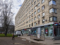 Vyiborgsky district, Toreza avenue, house 9. Apartment house