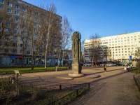 Vyiborgsky district, avenue Toreza. monument