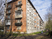 Vyiborgsky district, Karbyshev st, house 4 к.2. Apartment house