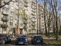 Vyiborgsky district, Karbyshev st, house 8. Apartment house