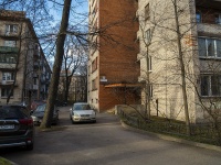 Vyiborgsky district, Novorossiyskaya st, house 34. Apartment house