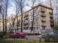 Vyiborgsky district, Novorossiyskaya st, house 38. Apartment house