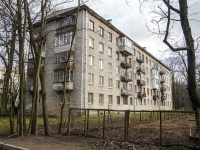 Vyiborgsky district, Novorossiyskaya st, house 44. Apartment house