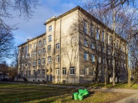 隔壁房屋: st. Novorossiyskaya, 房屋 48-50. 大学 Санкт-Петербургский политехнический университет Петра Великого 