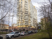 Vyiborgsky district, avenue Parkhomenko, house 34. Apartment house