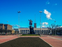 Калининский район, памятник В.И. Ленинуулица Комсомола, памятник В.И. Ленину