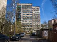 Kalininsky district, Piskaryovskij avenue, 房屋 24. 公寓楼