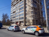 Kalininsky district, Piskaryovskij avenue, 房屋 38/1. 公寓楼