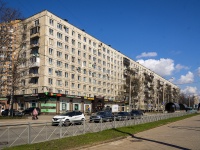 Kalininsky district, Piskaryovskij avenue, 房屋 40. 公寓楼