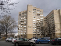 Kalininsky district, Gzhatskaya st, 房屋 1. 公寓楼