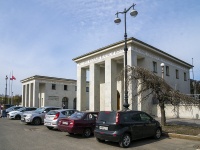 neighbour house: avenue. Nepokoryonnih, house 72. museum Музей Пискарёвского мемориального кладбища 