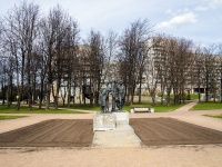 Kalininsky district, monument «Дети войны»Nepokoryonnih avenue, monument «Дети войны»