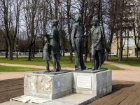 Kalininsky district, monument «Дети войны»Nepokoryonnih avenue, monument «Дети войны»