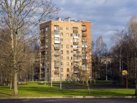 Kalininsky district, Grazhdanskiy avenue, 房屋 7 к.2. 公寓楼