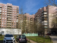 Kalininsky district, Grazhdanskiy avenue, house 33. Apartment house