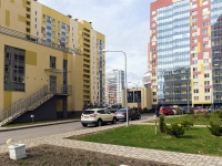 Kalininsky district, Kushelevskaya doroga st, 房屋 1 к.2 СТР 1. 公寓楼