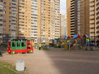 Kalininsky district, Kushelevskaya doroga st, 房屋 5 к.2. 公寓楼