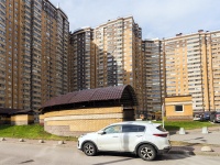 Kalininsky district, Kushelevskaya doroga st, house 5 к.2. Apartment house