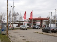 Kalininsky district, st Kushelevskaya doroga, house 18. fuel filling station