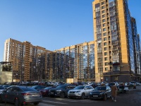 Kalininsky district, Marshala blyuhera avenue, house 7 к.1. Apartment house