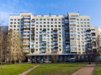 neighbour house: avenue. Marshala blyuhera, house 14. Apartment house