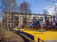 Kalininsky district, Marshala blyuhera avenue, house 35. Apartment house