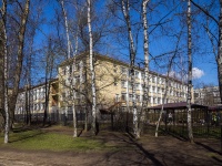 Kalininsky district, 学校 Средняя общеобразовательная школа №653 Калининского района им. Рабиндраната Тагора , Mechnikov avenue, 房屋 5 к.1