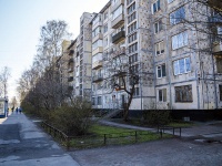 Kalininsky district, Mechnikov avenue, 房屋 10. 公寓楼