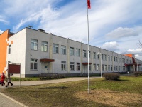 Kalininsky district, 学校 Средняя общеобразовательная школа №100 Калининского района , Bestuzhevskaya st, 房屋 3 к.4