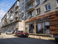 Kalininsky district, Bestuzhevskaya st, house 9. Apartment house