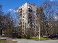 Kalininsky district, Bestuzhevskaya st, 房屋 18. 公寓楼