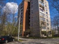 Kalininsky district, Bestuzhevskaya st, 房屋 20 к.2. 公寓楼