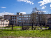 Kalininsky district, 学校 Средняя общеобразовательная школа №138 им. святого благоверного князя Александра Невского Калининского района,  , 房屋 33 к.3